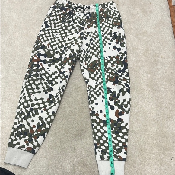 Nike sportswear tech digi Camouflage fleece Jogger Pants men’s Small EUC - Picture 9 of 13